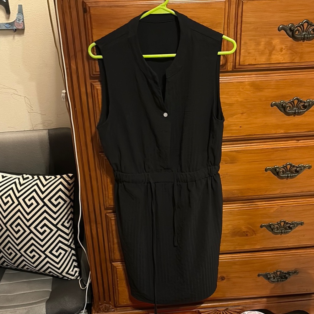 Elegant Black Sleeveless Dress